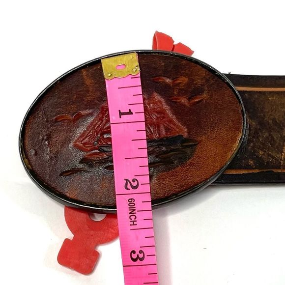 Levi’s Hand Tooled Hand Painted Leather Belt - Picture 11 of 12